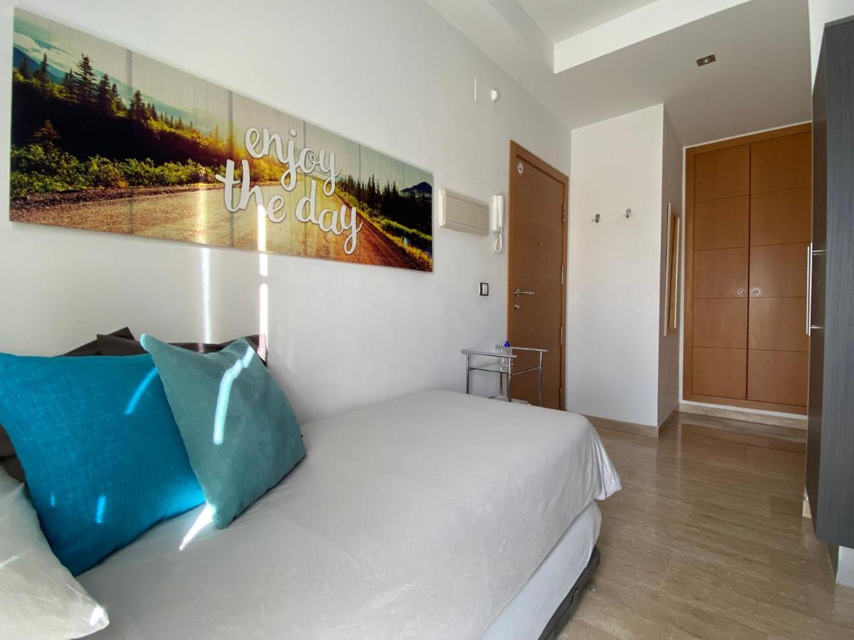 Studio City Center - Aloha Sevilla Extérieur photo